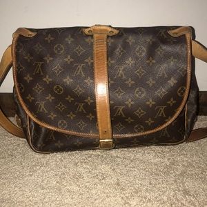 Authentic Vintage Louis Vuitton crossbody bag